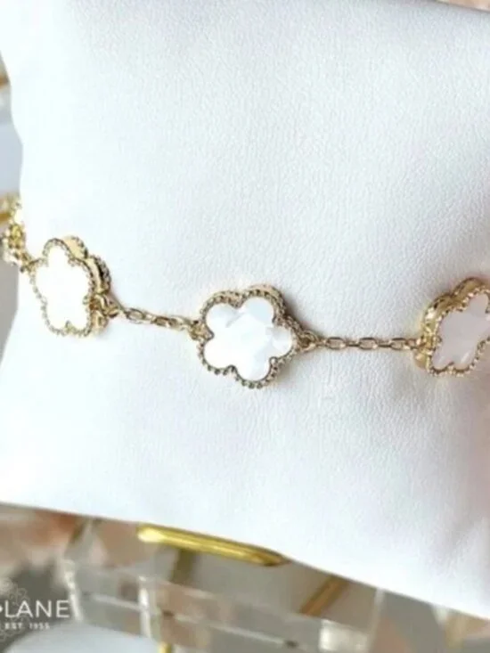 Park Lane White Ivy Quatrefoil Bracelet - Picture 6 of 8